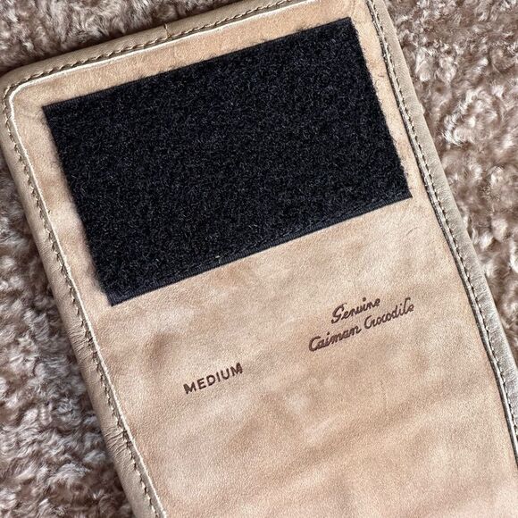 Donna Karan Spring 1987 Runway Cayman Alligator Contour Belt - Picture 4 of 16